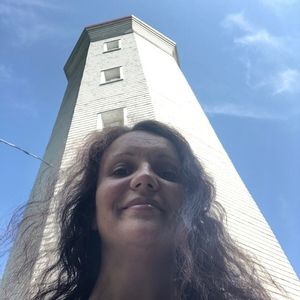 Meet your Posher, Cezarina